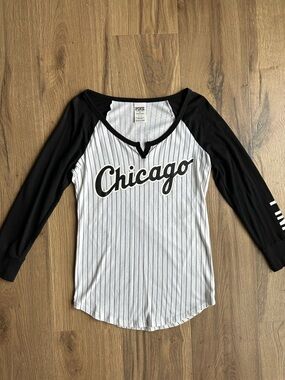 PINK Victoria's Secret Chicago Pinstripe Raglan Top